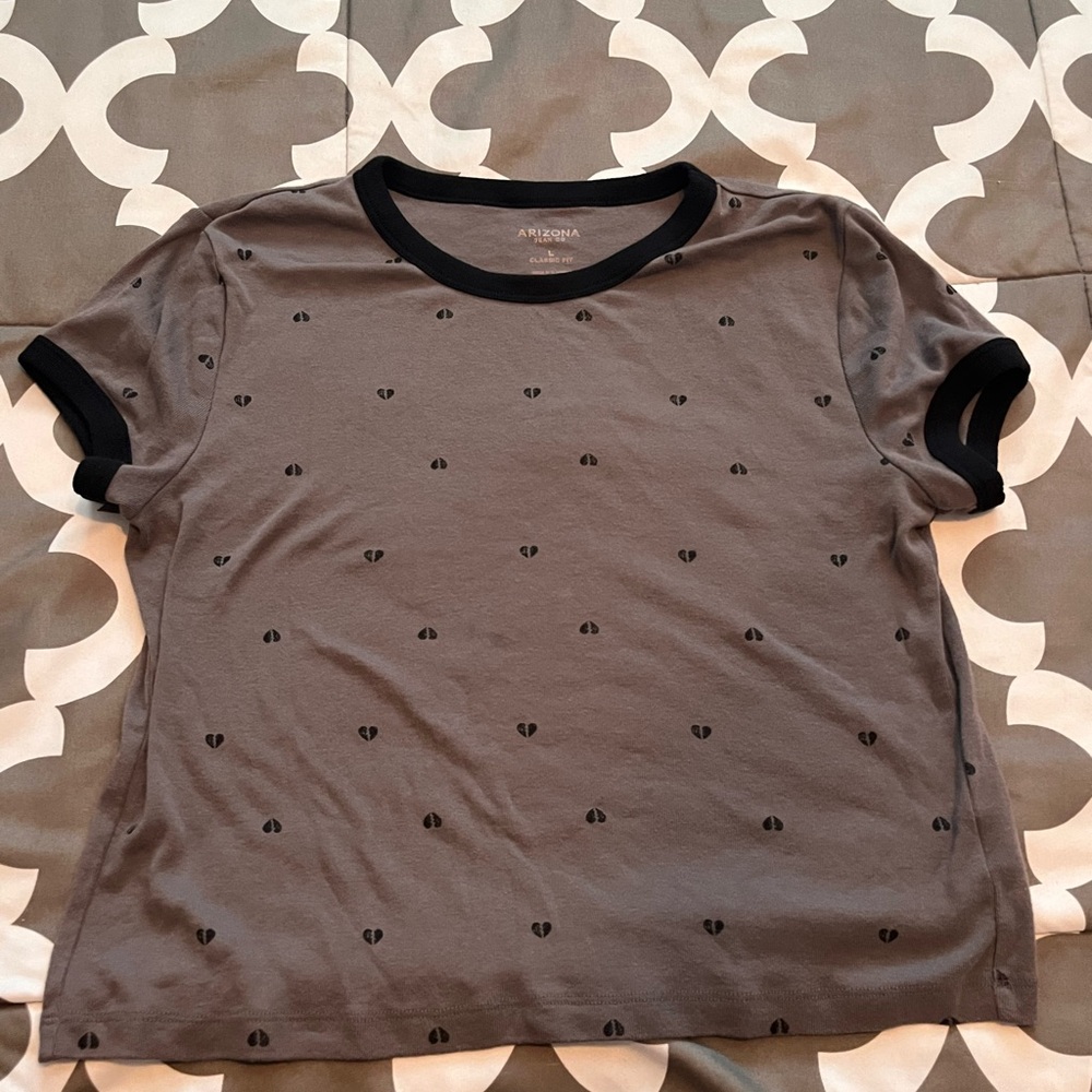 Arizona Jean Company Gray Tee with Black Trim